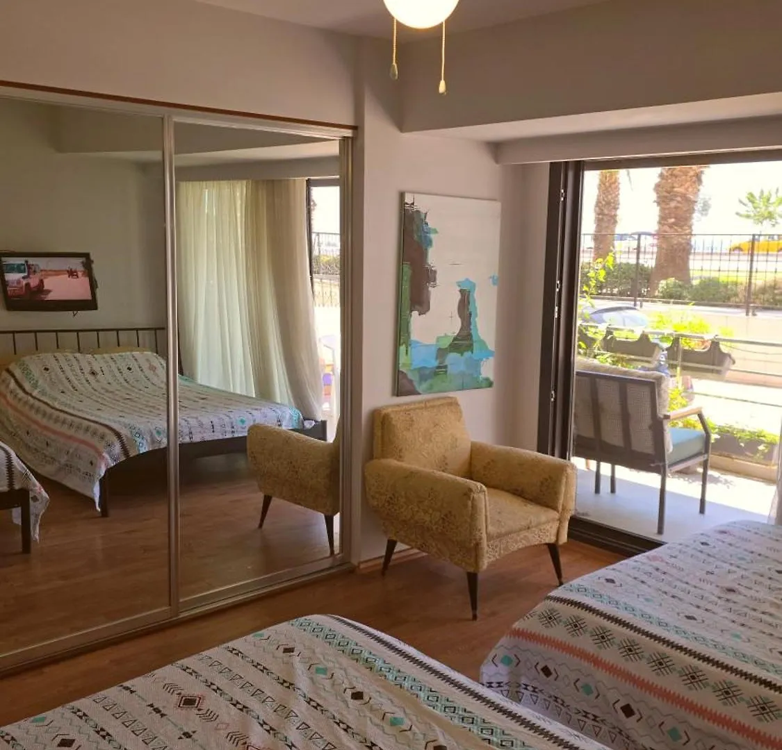 Elegant & Cozy Retreat Home, City Center Gem By The Seaside, Steps From The Tram Izmir